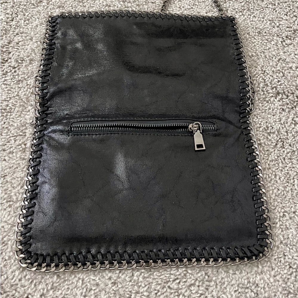 Black Flap Bag w/Silver Chains - Picture 3 of 4